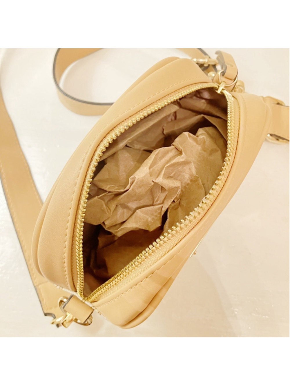 JONES NEW YORK Signature LOGO Oval Crossbody / Waist Belt Bag Bone Tan Adj Strap - Picture 7 of 8